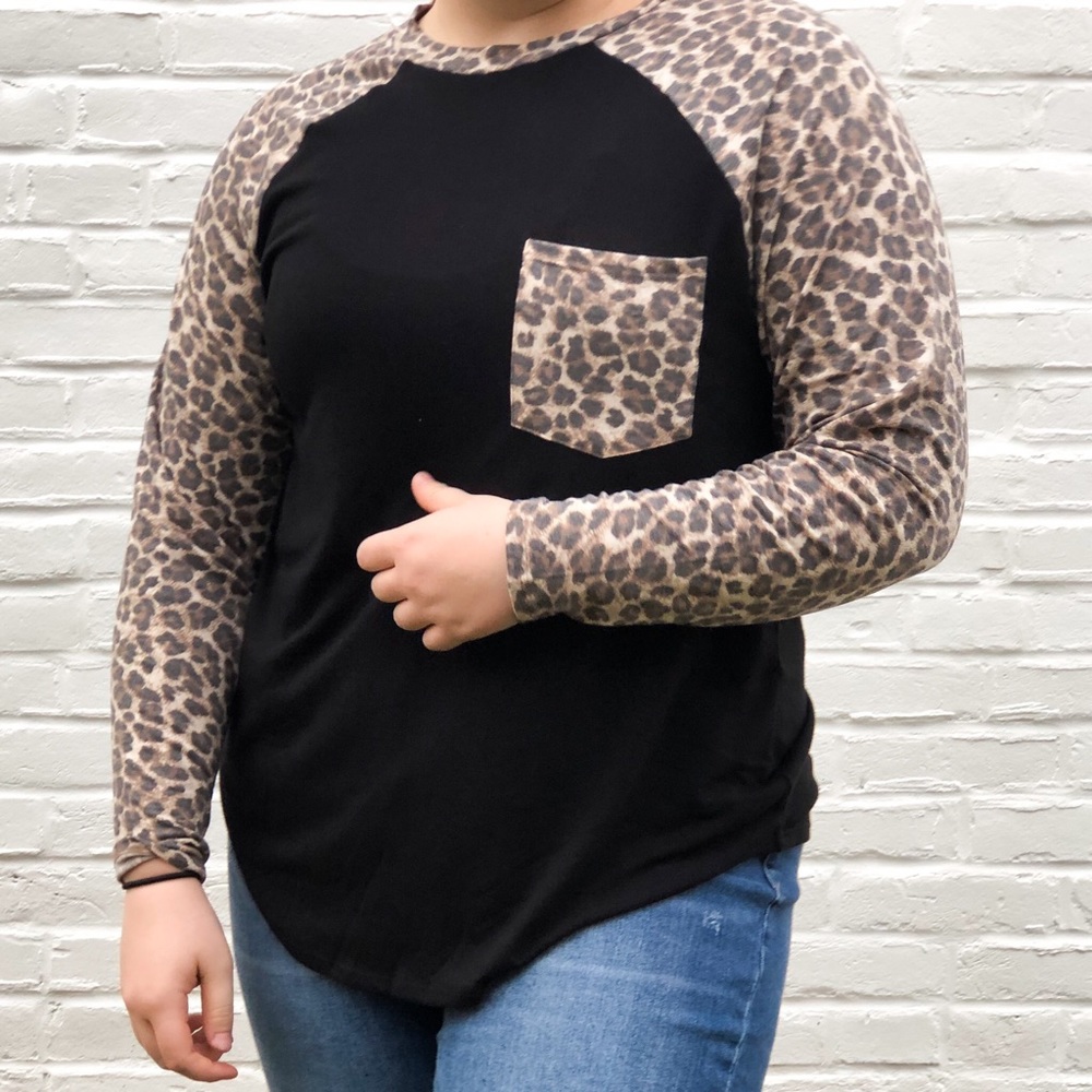 BNWT Long Sleeved Pocket Tee